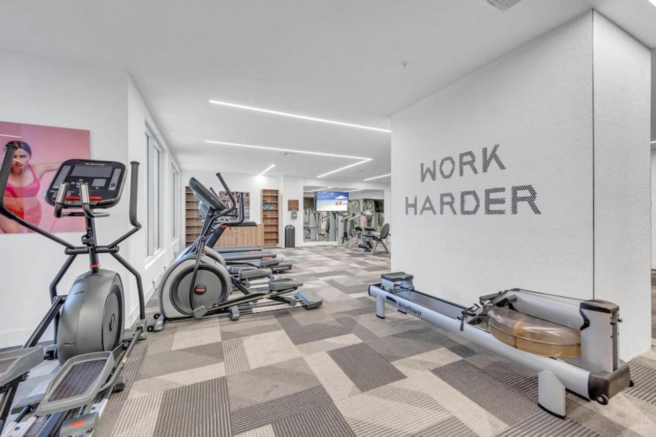 Апартаменти Modern Unit In Downtown Miami With Free Parking Екстер'єр фото
