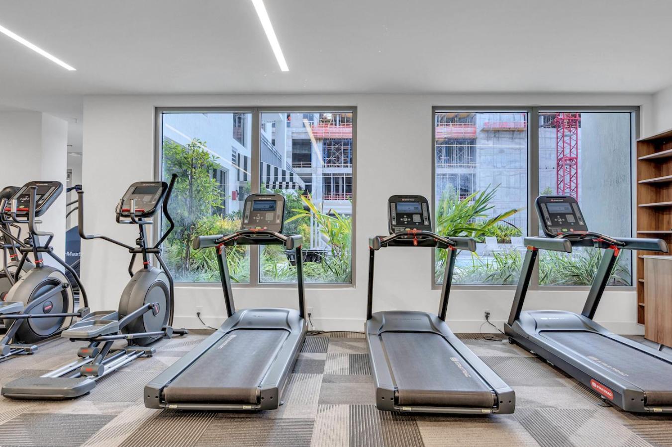 Апартаменти Modern Unit In Downtown Miami With Free Parking Екстер'єр фото