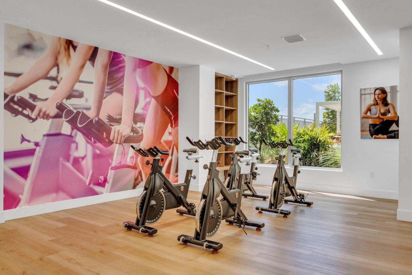 Апартаменти Modern Unit In Downtown Miami With Free Parking Екстер'єр фото